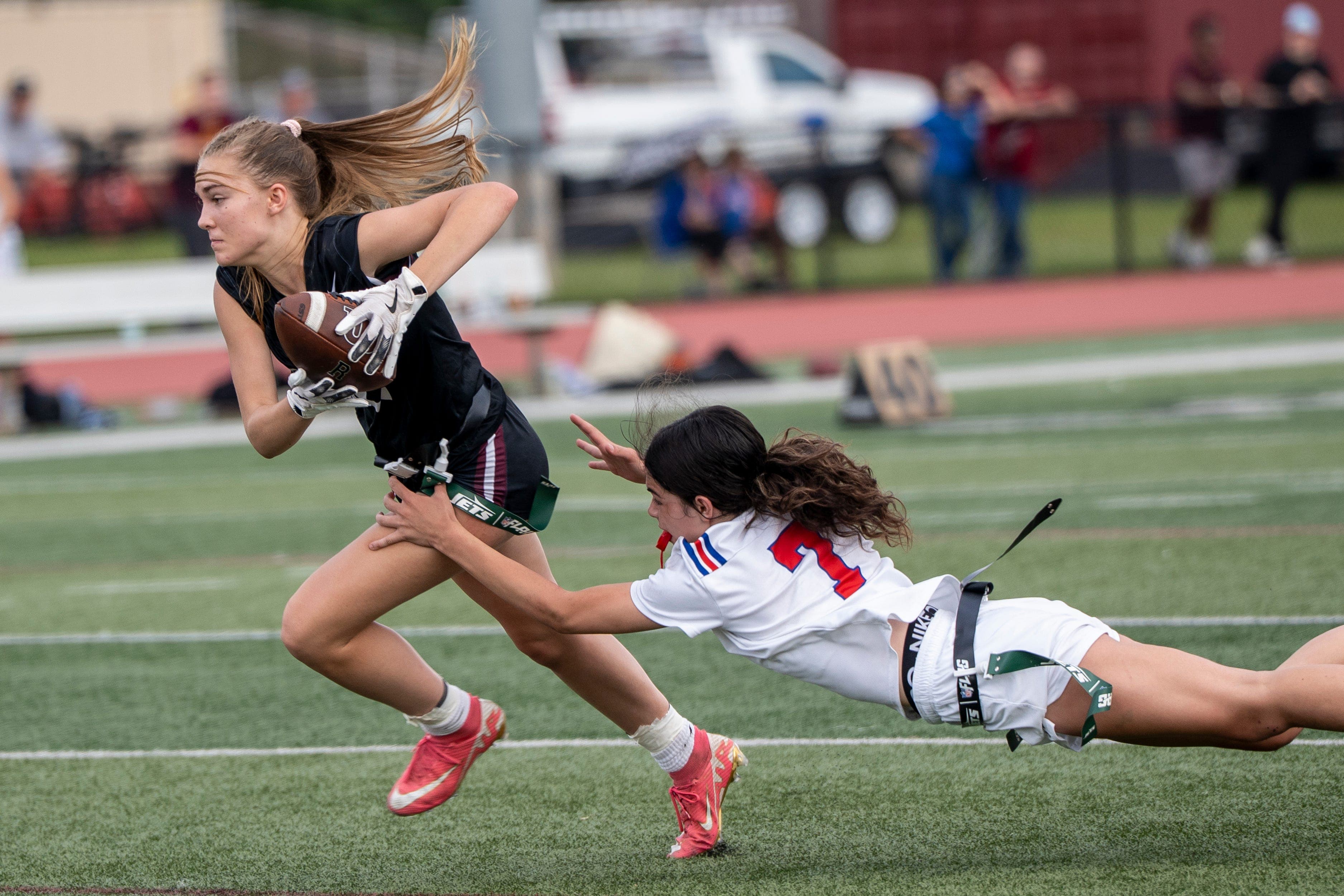 Youth Inc. Recommends: Five Resources to Help You Decide Between Flag and Tackle