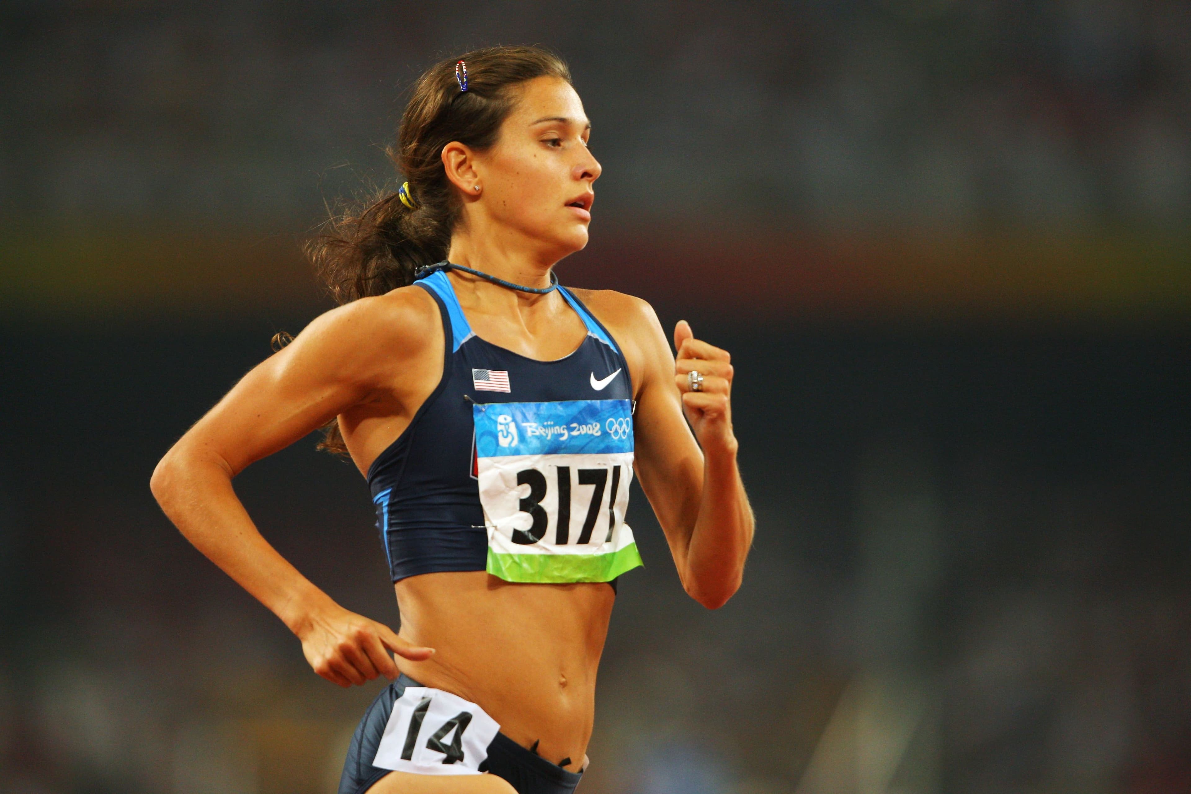 Olympian Kara Goucher's KEYS to a Good Pre-Race Routine (Slide 1)